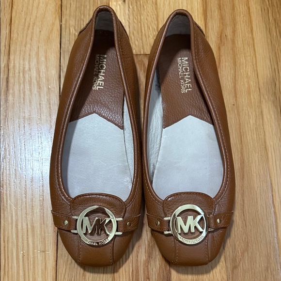 Michael Kors Tan Leather Loafers with Gold Logo 8.5 - Picture 1 of 4